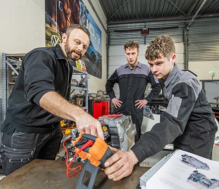 Summa College - vacatures - werken bij summa - docent worden - lesgeven - voor de klas staan