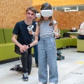 Kinderen leren en vermaken zich tijdens de High Tech Ontdekkingsroute 2024