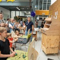 Kinderen leren en vermaken zich tijdens de High Tech Ontdekkingsroute 2024