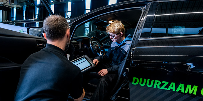 Summa College - Summa Automotive - Opleiding Eerste autoschadetechnicus bbl