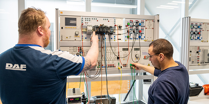 Summa College - Summa Techniek - Technicus elektrotechnische systemen bbl